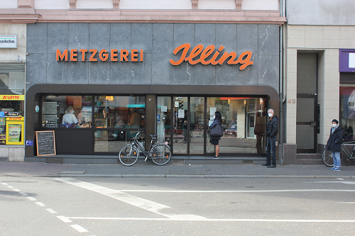 Frankfurt a. M., Grüneburgweg 47, 2021, Metzgerei Illing, Corona-Regeln, Foto: Kirsten Kötter