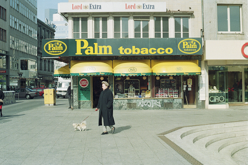 Frankfurt a. M., An der Hauptwache 5, 1998, Palm Tobacco, Foto: Kirsten Kötter